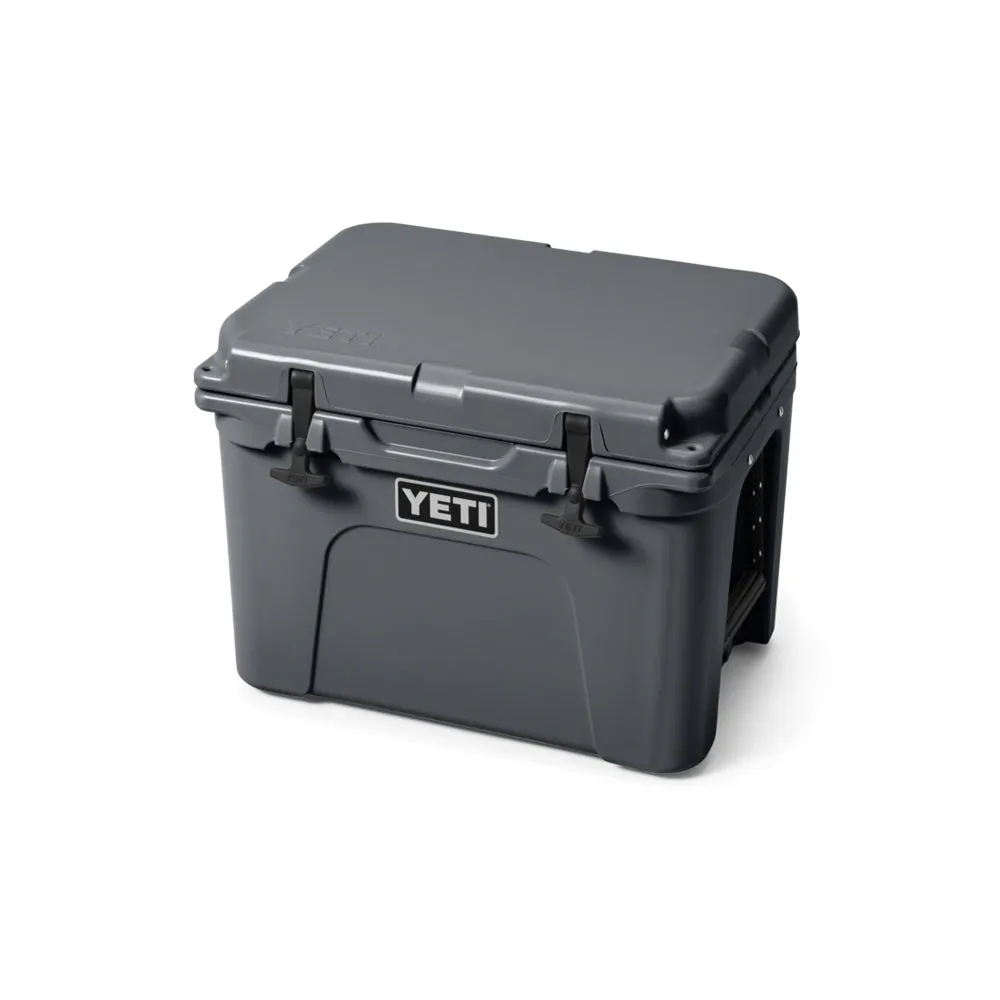 10035160000 HIELERA RIGIDA TUNDRA 35 CHARCOAL MARCA YETI