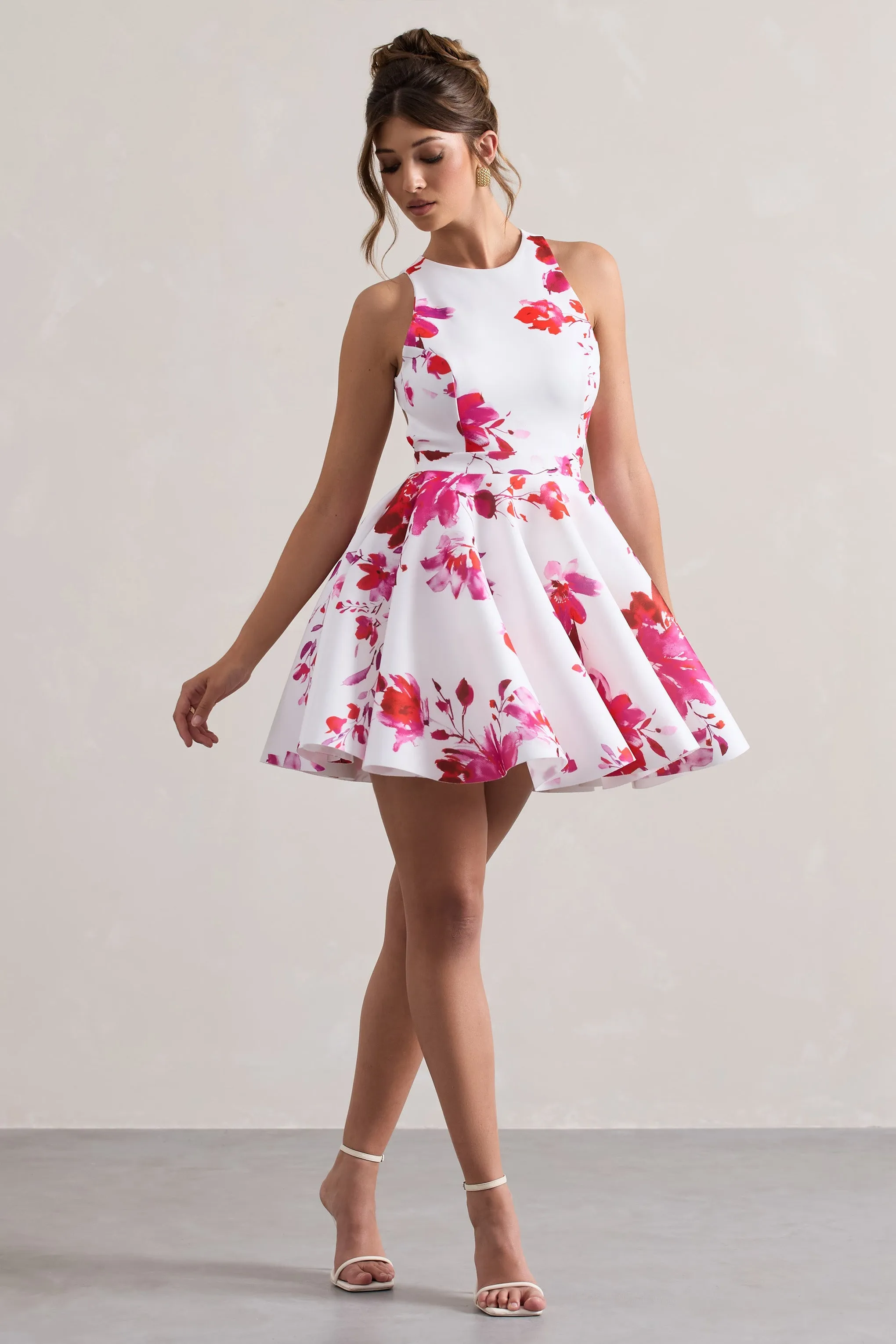 Waverly | Mini-robe fleurs roses à encolure arrondie sans manches